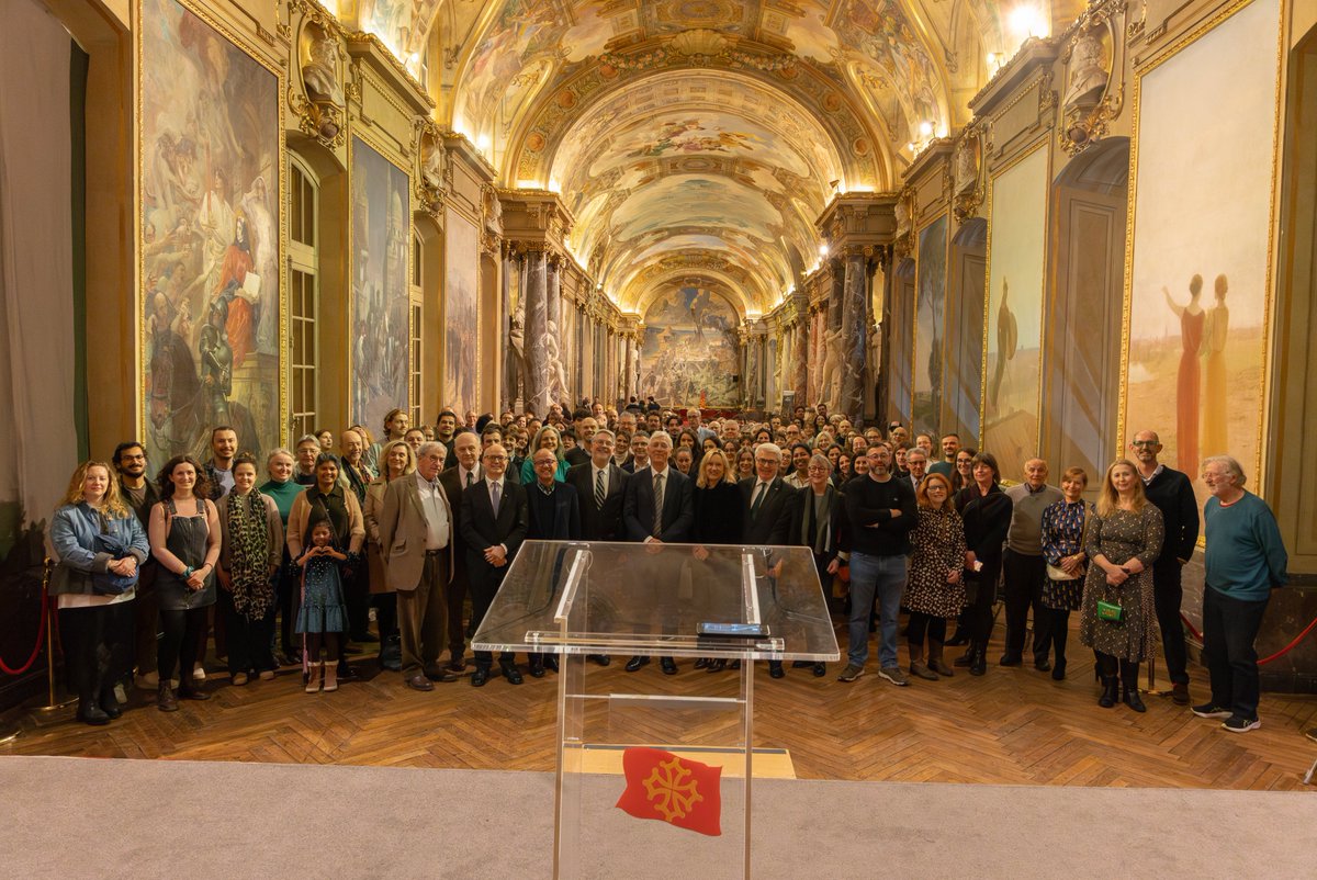 Irish Embassy Paris tweet media