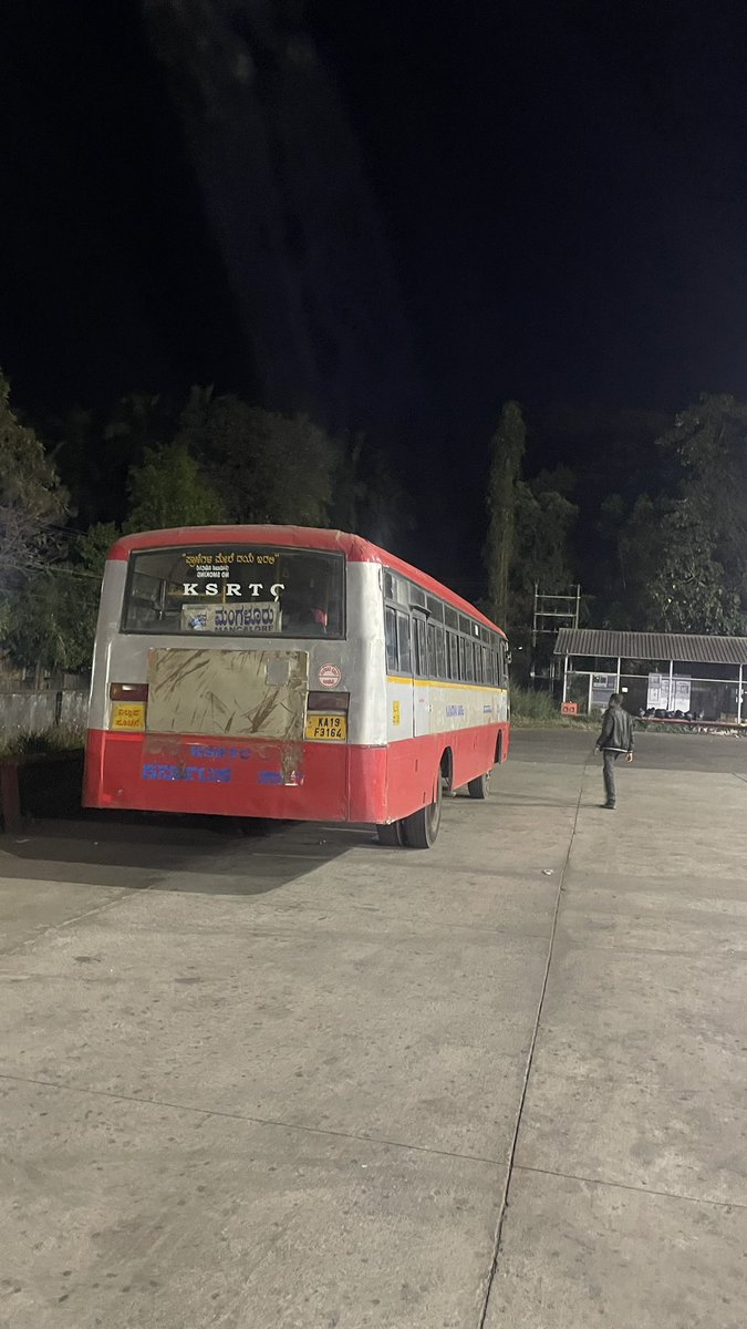 vaishune's tweet photo. Saviour, bus from mangalore to udupi at 3 am https://t.co/09E1wZq7Z4