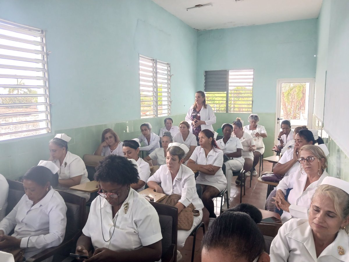 Los trabajadores cienfuegueros en sus colectivos de trabajo rechazan las declaraciones del presidente norteamericano.👉🇨🇺  no es una amenaza para la seguridad  nacional de Estados Unidos. A #CubaEstáFirme le asiste la verdad y la razón. #PorCubaJuntosCreamos <a href="/ctc_cienfuegos/">CTC Cienfuegos</a>