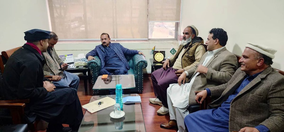 JavedAyoub's tweet photo. مظفرآباد :
وزیر جنگلات ، وائلڈ لائف و فشریز و ڈویلپمنٹ اتھارٹی سردار جاوید ایوب خان سے مرکزی ڈپٹی سیکرٹری جنرل پاکستان پیپلز پارٹی چوہدری نذیر انقلابی , پراجیکٹ ڈائریکٹر ڈاکٹر ذاکر حسین ، مہتمم جنگلات سردار وقاص علی و دیگر ملاقات کر رہے ہیں
#PPP_AJK
#PPPVision
#AzadKashmir https://t.co/U5XpvAhXN8