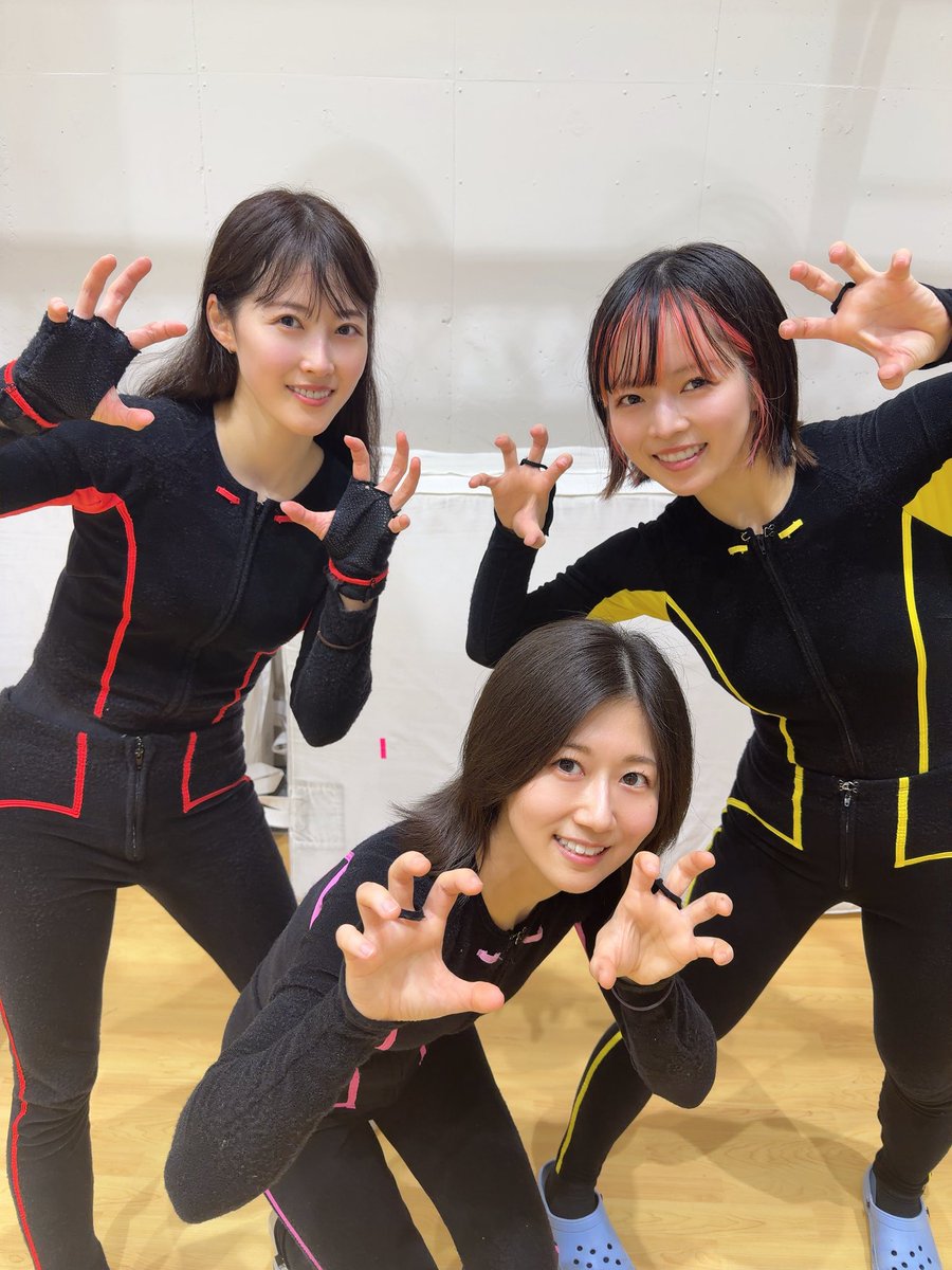 nico_mocap's tweet photo. 今日のnico
アクター
あっすんさん
長谷川怜さん
田中美那さん
松村しおりさん
コーディネーター
芝井美香。
今日も生きたダンスと芝居、みんなが尽力してくれました!
いいパフォーマンス出ると演出席から手拍子や拍手が出るあたたかい現場で嬉しいです☺️
#モーションアクター #nico https://t.co/gE24fcKf41
