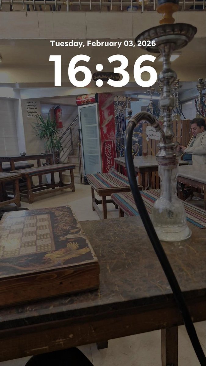 Mid work smokes with brother