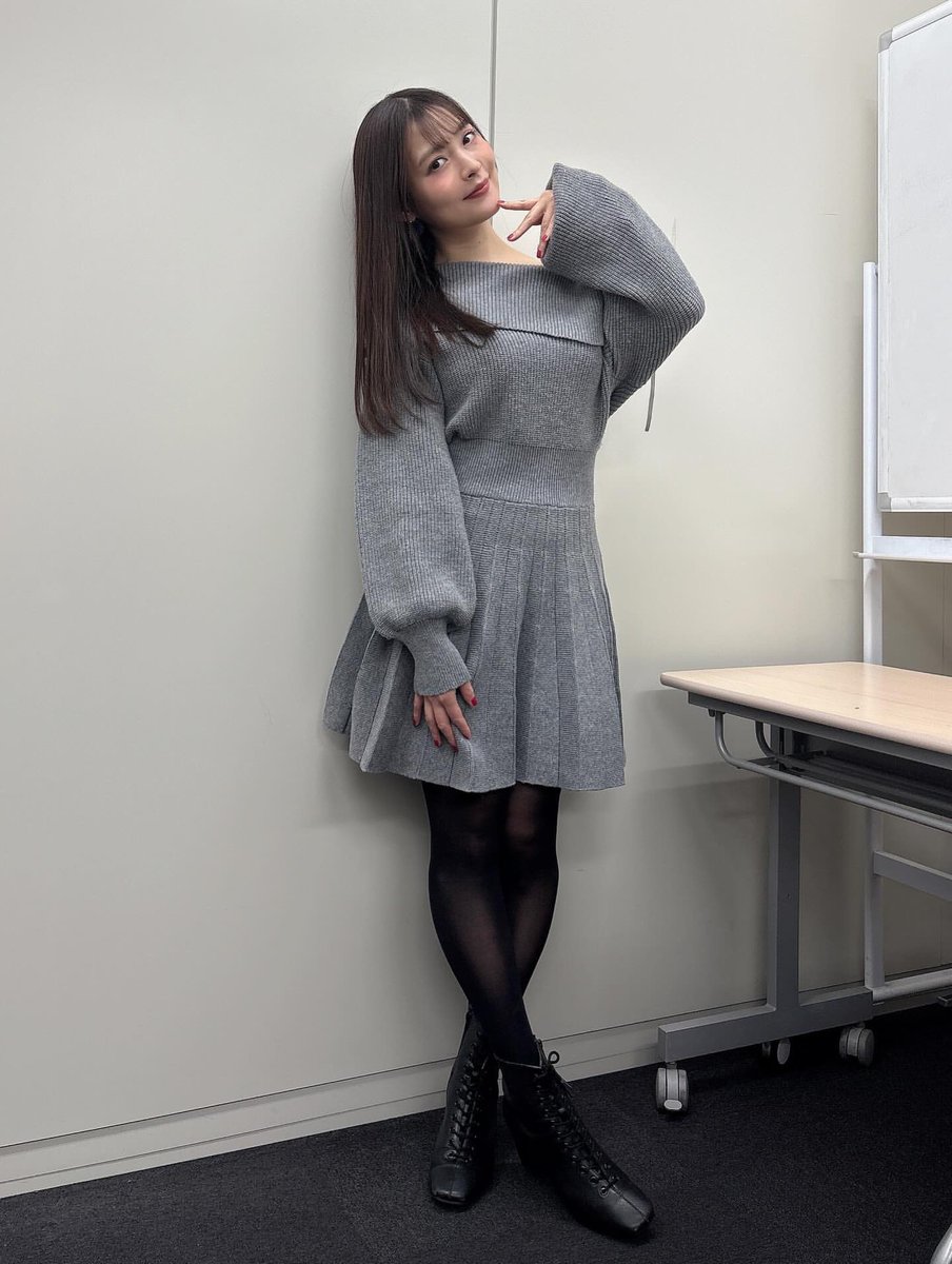 上坂すみれの服のオタク (@yoishirebito_) / Posts / X