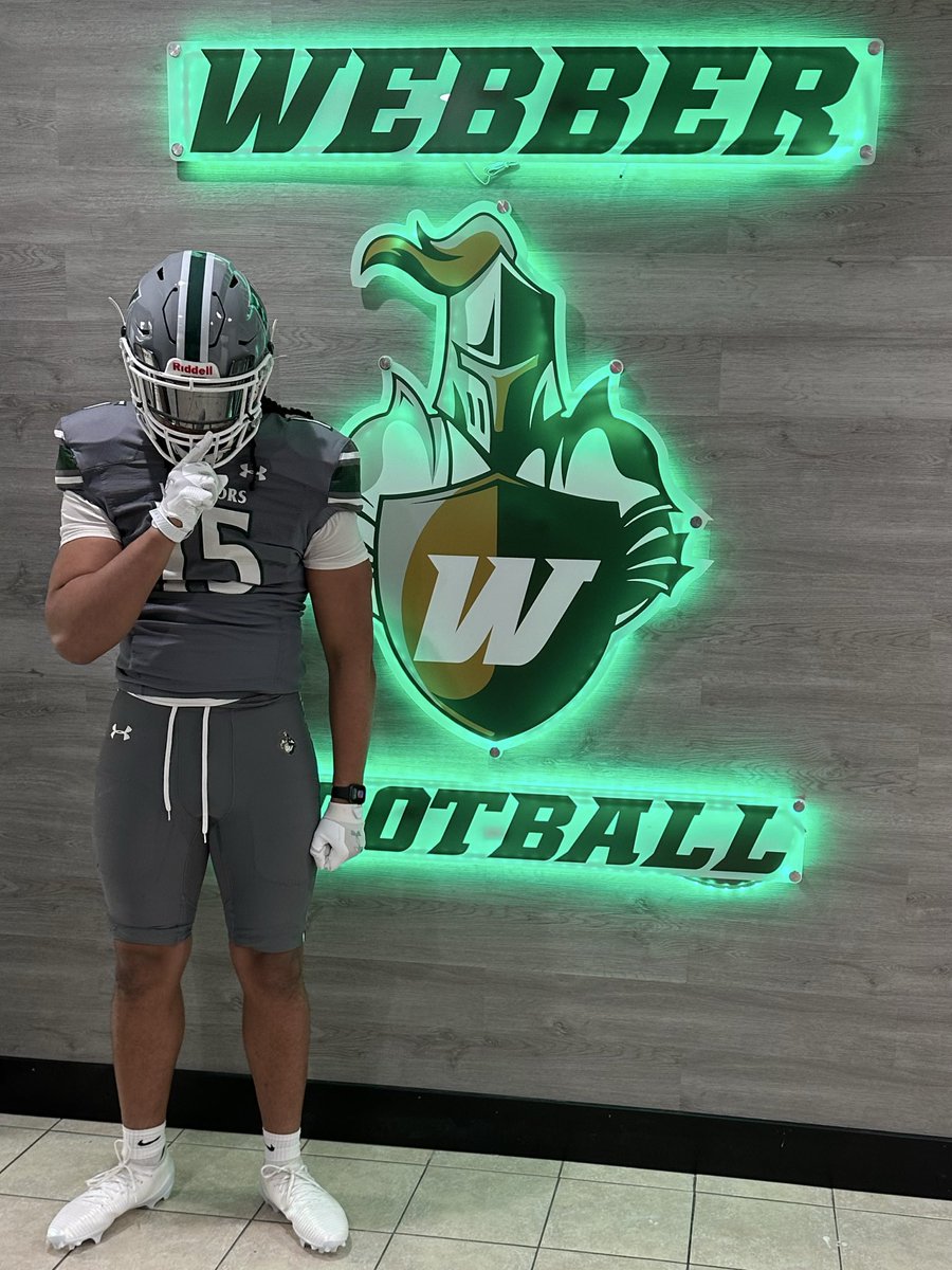 56_Issuezz's tweet photo. Extremely Blessed to receive an offer from Webber International University!! #AGTG🙏✝️ #GOWARRIORS #GreenandWhite 
@BigCountyPreps1 @_CoachZack 
@Geethecoach @SumnerFBHC @247recruiting @jfar640 @jndavis701 https://t.co/xY58SxWqt3