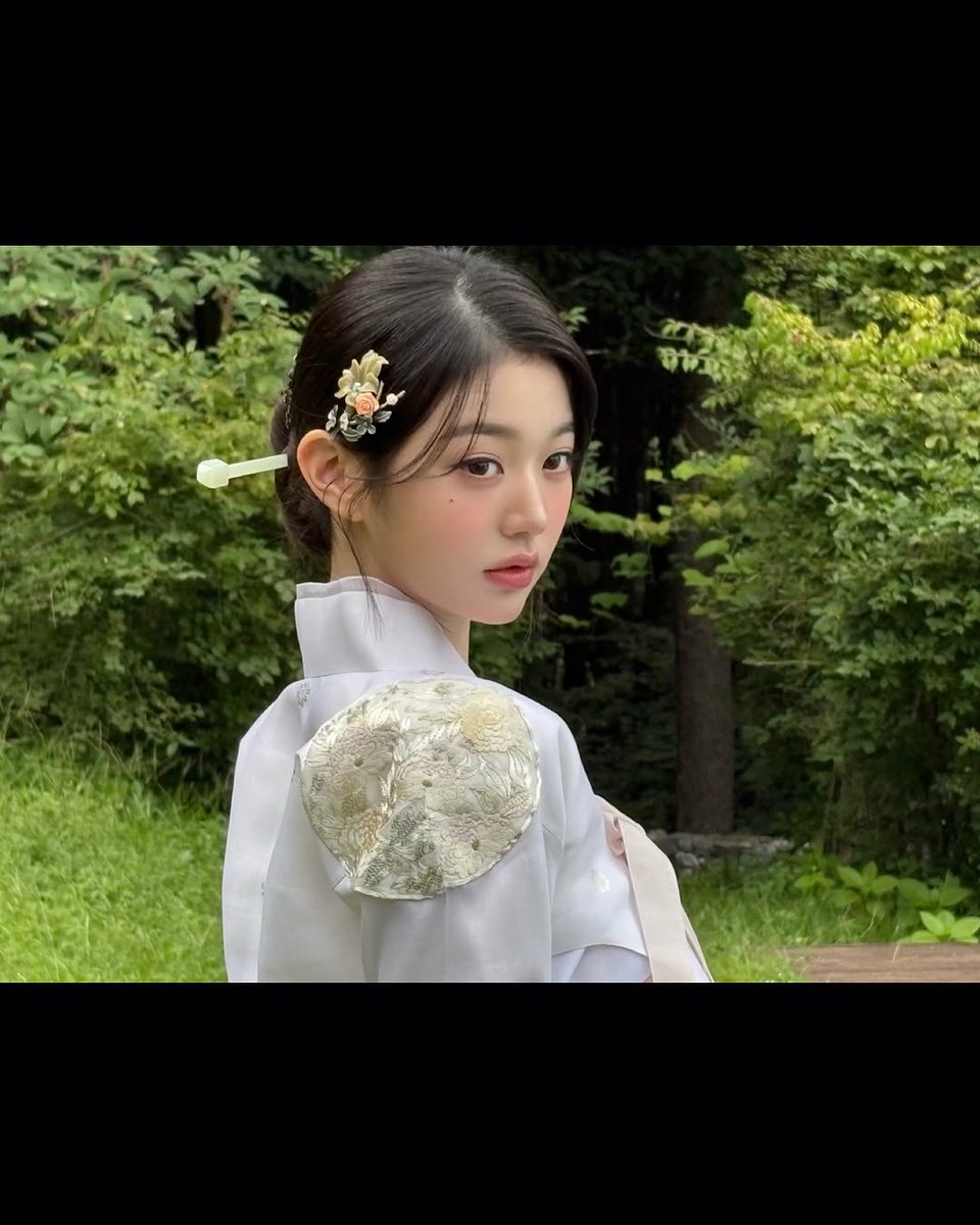 Mungkin memang benar aku yang salah~