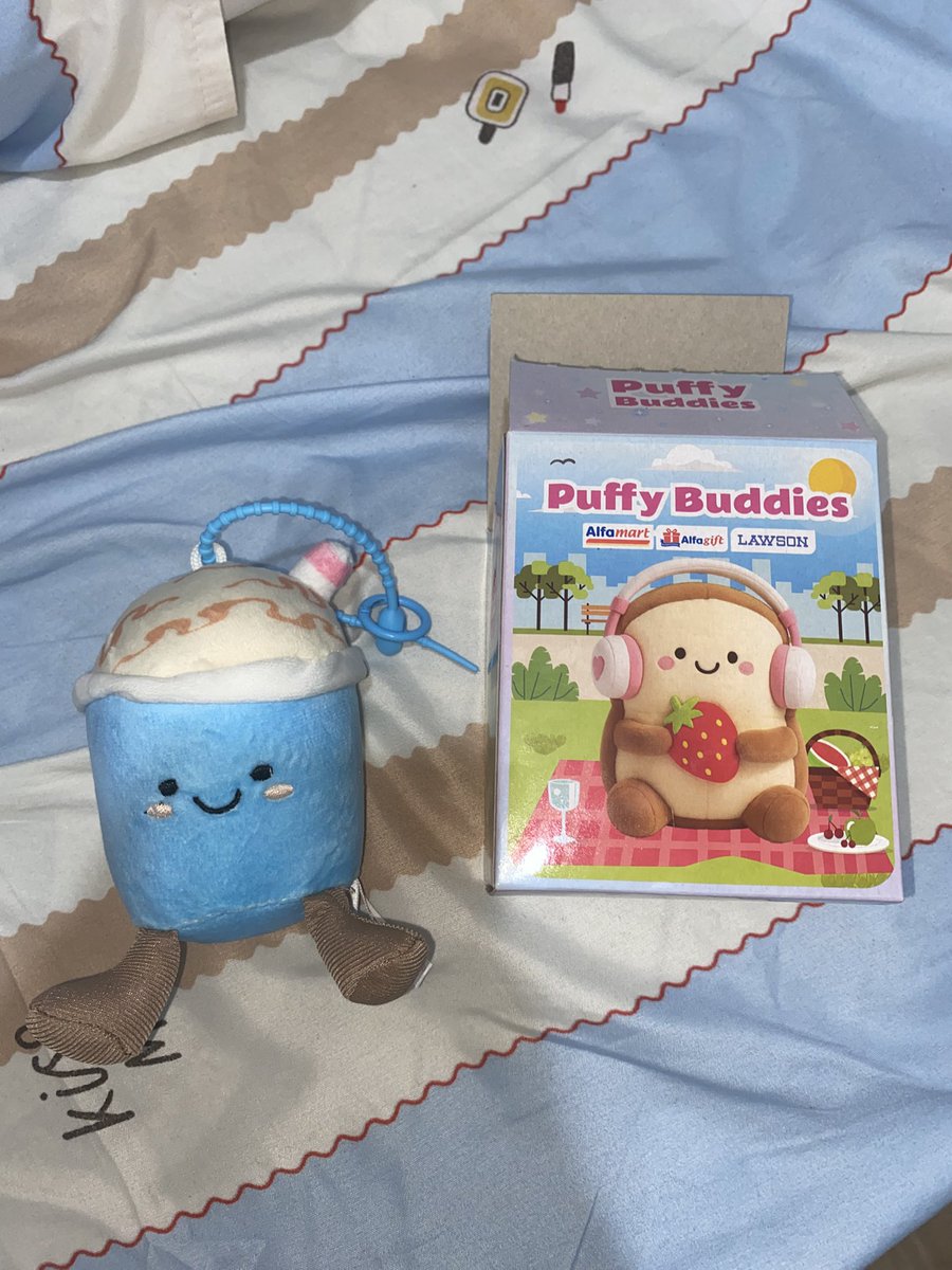 seanesarth's tweet photo. wts wtt Puffy Buddies Stamp Alfamart blindbox https://t.co/cDXgxPp1cr
