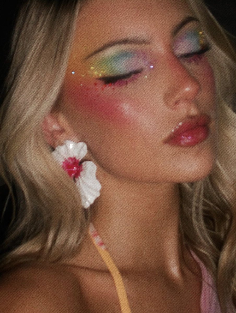 𝗍𝗁𝖾 𝗐𝗁𝗂𝗍𝖾 𝗌𝗐𝖺𝗇, 𝙀𝙢𝙢𝙖. tweet media