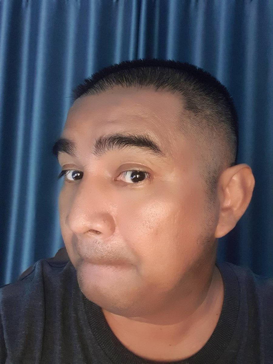 MMakchom's tweet photo. 40 แล้วไง สดใสแล้วกัน 😂🤣
#เมืองอุดร https://t.co/VLb2nF5zkg