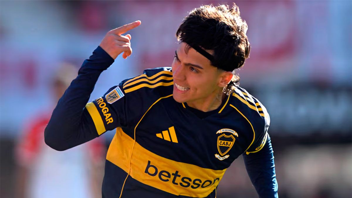 AlAnguloViejo's tweet photo. Las gallinas antes: "solo tuvo 3 partidos buenos"

Después: " solo tuvo 7 partidos buenos y nos metió un gol de rebote"

Ahora: "solo tuvo 13 partidos buenos"

 el efecto changuito zeballos https://t.co/EZfCdgjQRU
