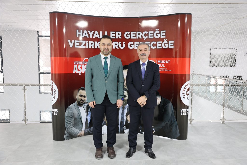 📍 Belediye Hizmet Binası

Önceki dönem Türk Yerel Hizmet-Sen Genel Başkanı, hemşehrimiz Sn. Tuncay Erden’i Belediyemizde misafir ettik.

Nazik ziyaretleri için teşekkür ediyorum.