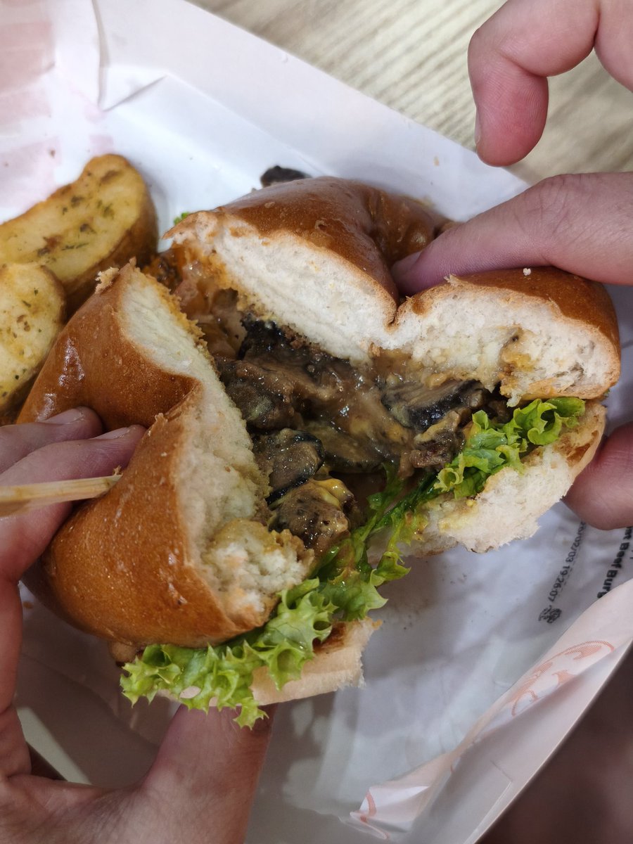 Massy マﾂシ一 tweet media