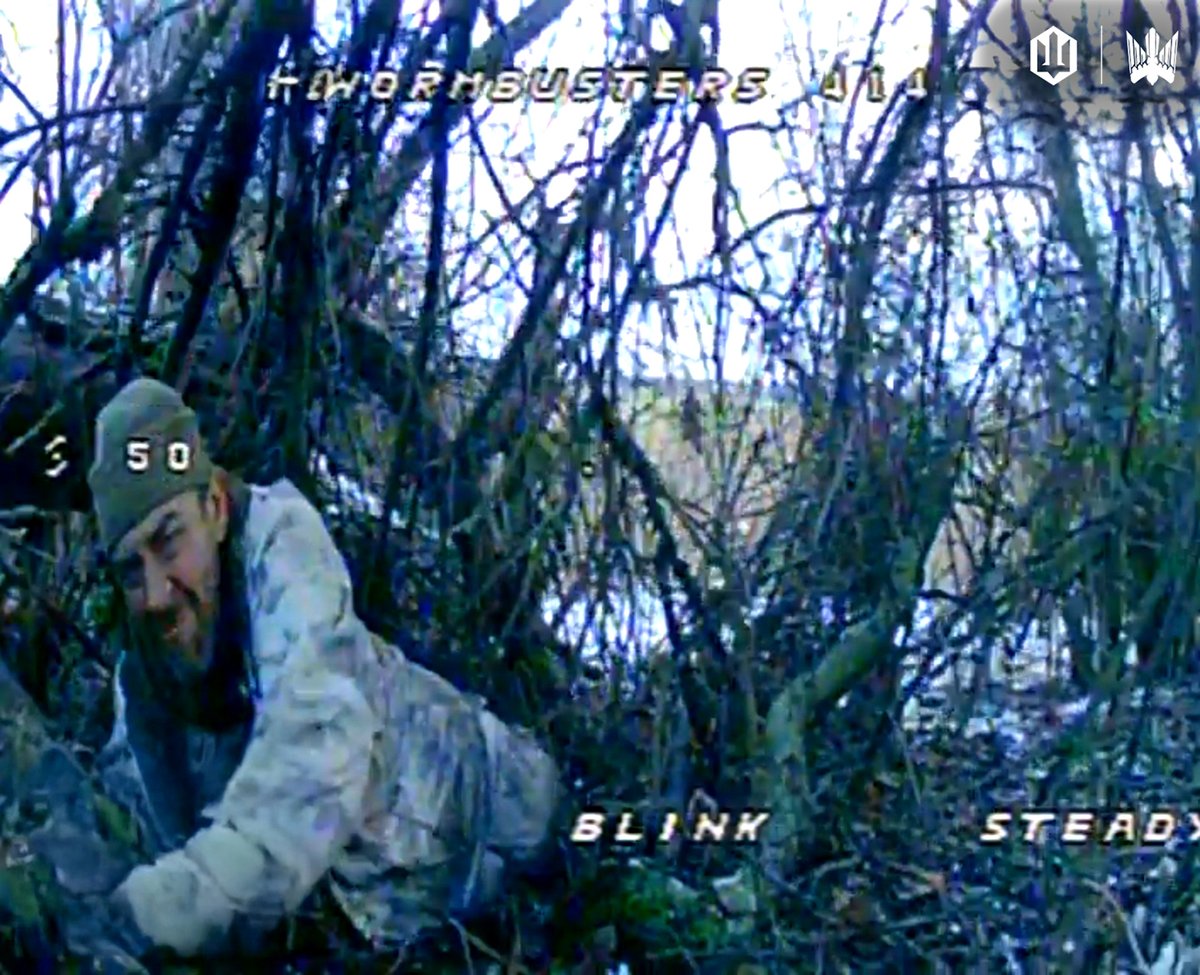 I’m not sure this is a place you’d want to stay forever. But since you came, we’ll take care of the order.
#414FinalShot