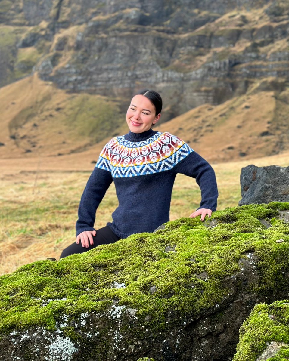 Icewear1972's tweet photo. Did you know? The iconic lopapeysa yoke was inspired by Greenlandic women’s traditional dress, especially the nuilarmiut beaded collar.

That heritage lives on in modern knitwear, including Icewear Garn’s collab with designer Lisa Sólrun.

Link in comments 👇 https://t.co/tanRgSOpwE