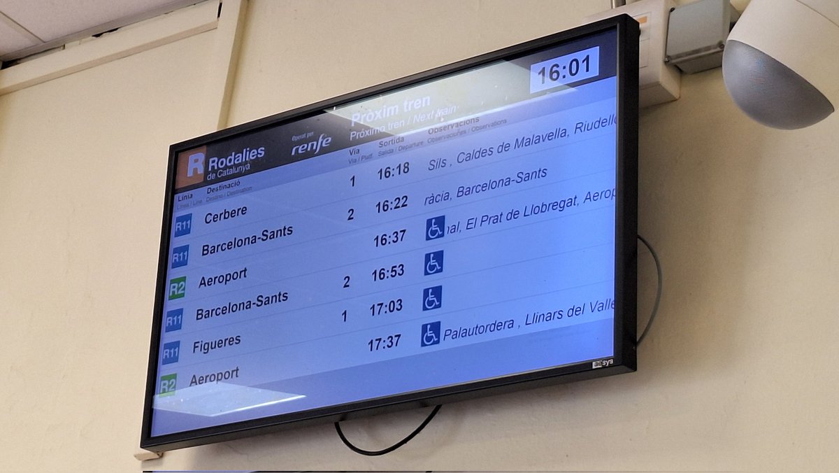 Poletee321's tweet photo. @rodalies si vais a cancelar trenes, al menos que conste en la App... Incompetencia para y dura https://t.co/0fadQ71aiP