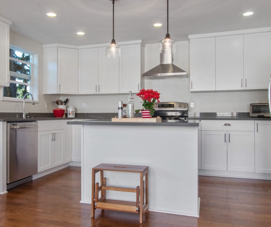 BetterBuilders3's tweet photo. Tuesday Fun Fact!✨

Clean lines and minimal hardware are a hallmark of modern kitchens, creating a calm, uncluttered space that feels as good as it looks.

What’s the best kitchen layout shape? Explore what works best for your space: https://t.co/vXqvzfpzwe

#KitchenLayout https://t.co/jT92oGzzcs