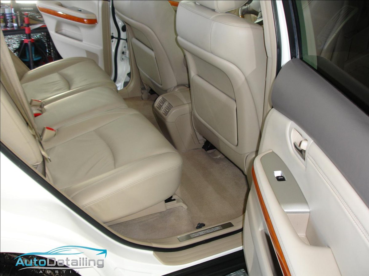 AutoDetailingTX's tweet image. Driving Clean and Gleam - Sparkle Your Ride With Our Detailed Touch!
Auto Detailing Austin LLC 
512-910-7CAR
 autodetailingtx.com
 1601 Bench Mark Dr., STE B
 Austin, TX 78728
 #Austin #AustinTX #ATX
❤and Share to Receive $10 OFF