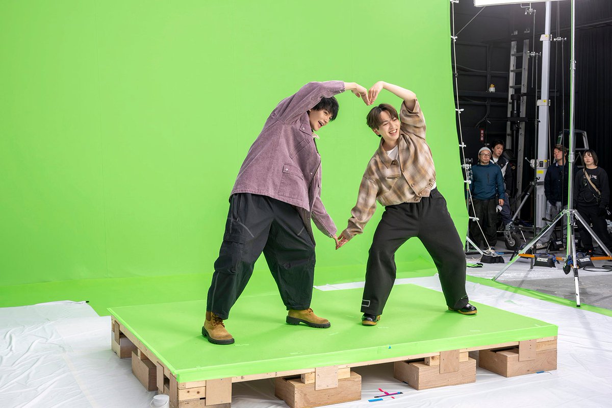 /／
M!LK佐野勇斗＆吉田仁人
ホットペッパーグルメ新WebCM🍴
\＼

佐野の大好物を堪能「焼き肉イイじゃん」
2人での出演に新鮮さも🩷💛

🔻動画・インタビュー
mdpr.jp/news/4724574

吉田「（佐野が）こんな感じでお仕事できているなら良かったなと」

佐野「親かい（笑）」

#MILK