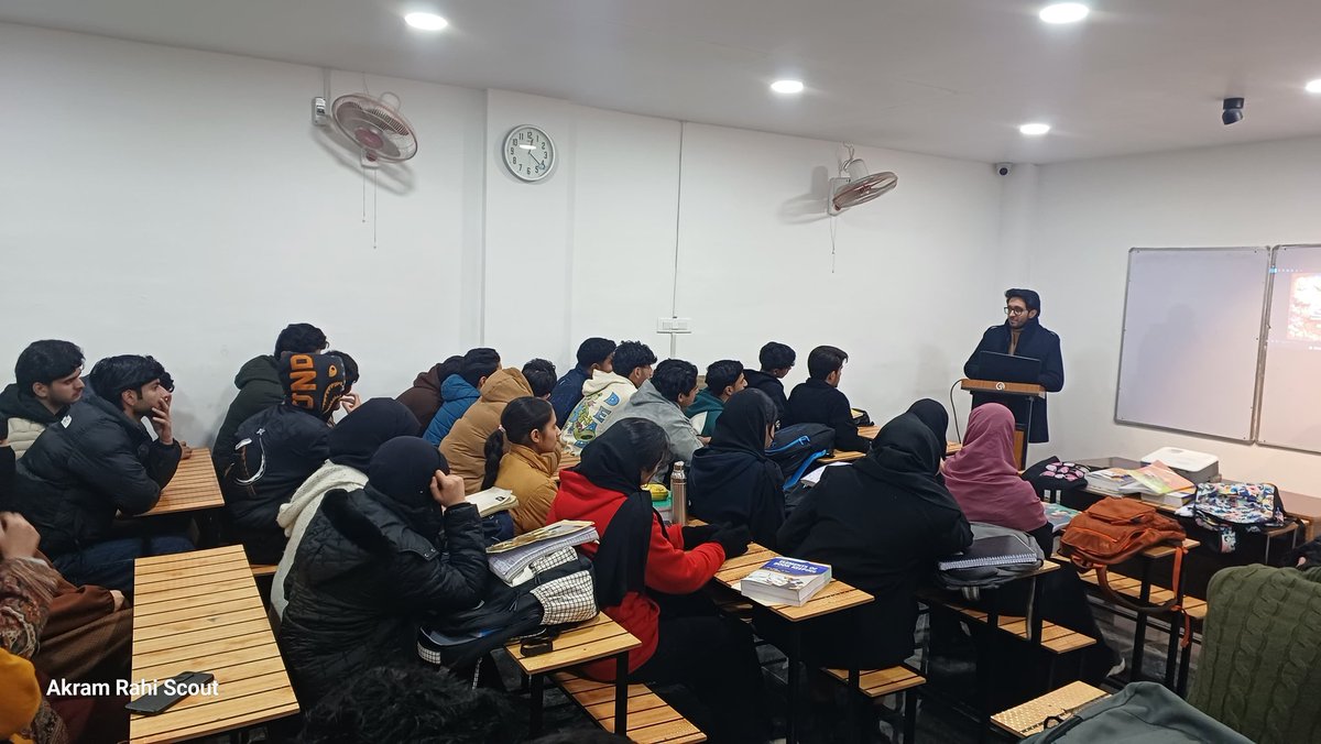 AnantnagDIPRC's tweet photo. Awareness Programs on Safeguarding Students’ Mental Well-Being organized by @chiefang12823 &amp; @cmo_anantnag at ACIT/Lead Academy Ang. 

Faculty members, students &amp; others participated.

Emphasis laid on balancing academics &amp; emotional resilience.

https://t.co/nhXfpvZWsT

@diprjk https://t.co/AlpN3lQgBt