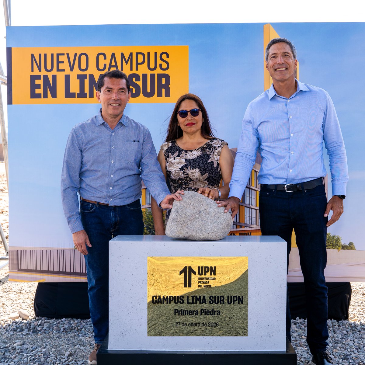 UPN_Oficial's tweet photo. 🎓 ¡Un nuevo hito para UPN!

Colocamos la primera piedra de nuestro nuevo campus en Lima Sur (San Juan de Miraflores), dando inicio a una nueva etapa para seguir acercando educación superior de calidad a más jóvenes.

🔗 Conoce más: https://t.co/3xcpgcb5Fs https://t.co/W6nuS0hXWr