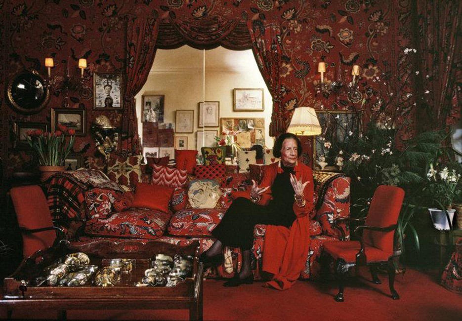 binzbysolange's tweet photo. I do wonder what Diana Vreeland’s “Garden in Hell” apartment, designed by Billy Baldwin, looks like today. I’m sure its walls are probably beige now! https://t.co/1JYcy1hSLP