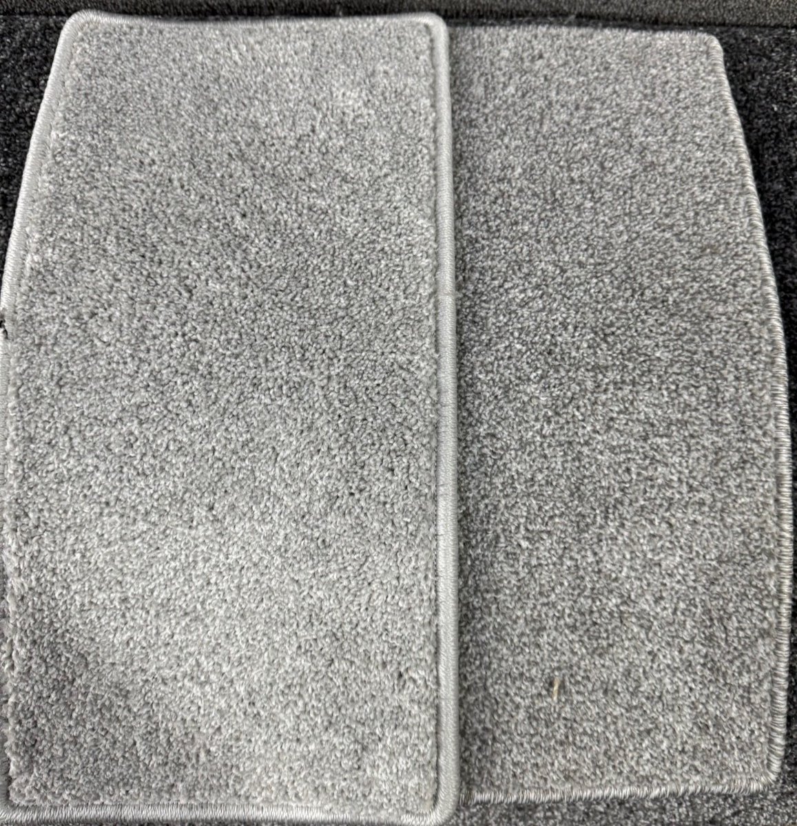 We have an exciting new stock roll range - The Perth #Carpet is a luxurious fleece-backed polyester twist available in two stylish grey shades. 🩶
#Shoplocal #Supportlocal #Beeston #Nottingham #Flooring