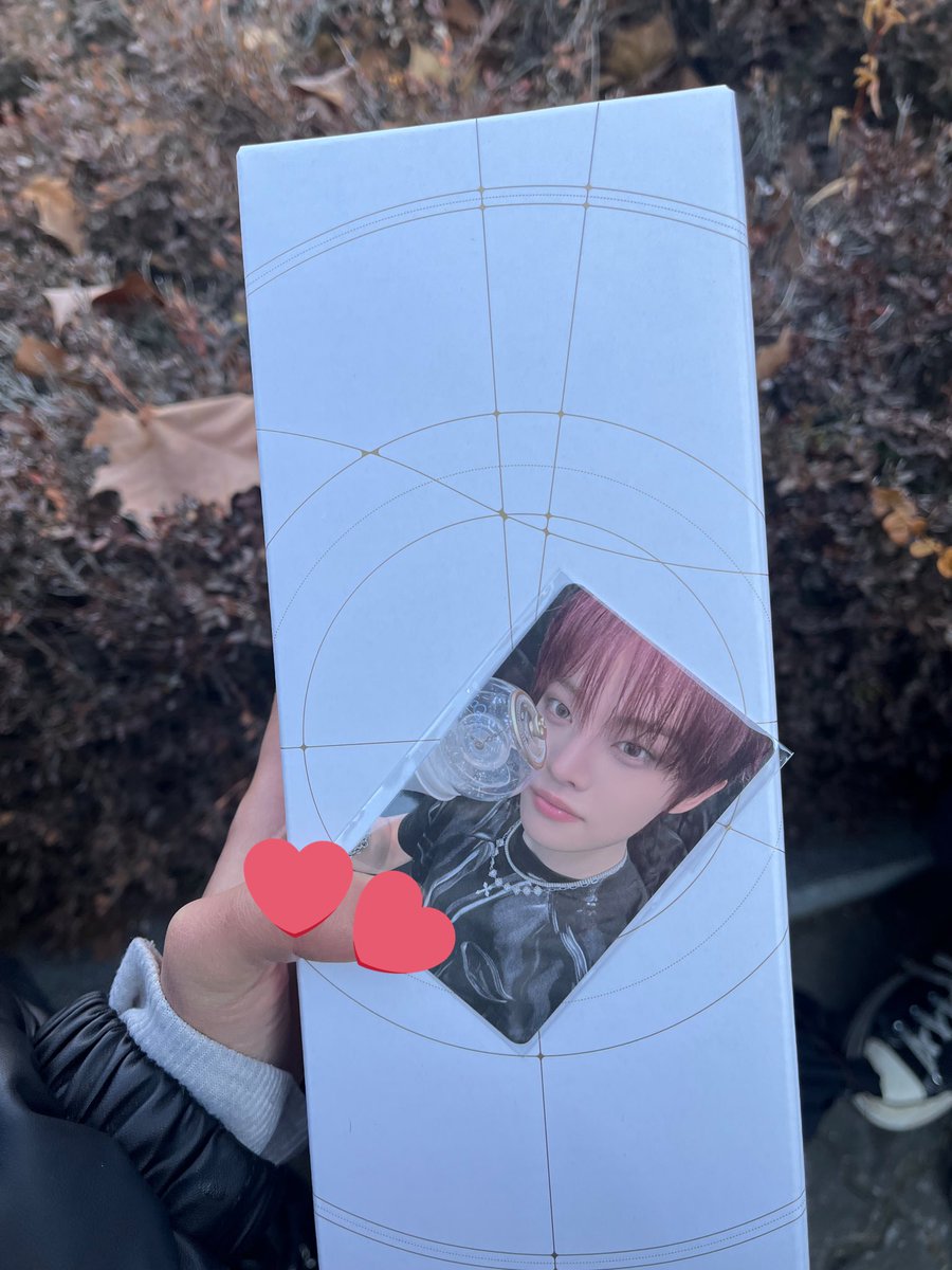minwookiepie's tweet photo. 급하게 산 응원봉인데도 전민욱이 딱 나와줘서 진짜 행복했다 ㅠㅠ 응원봉포카 너무 예뽀요 ㅎㅎ https://t.co/CMTyBtu6zf