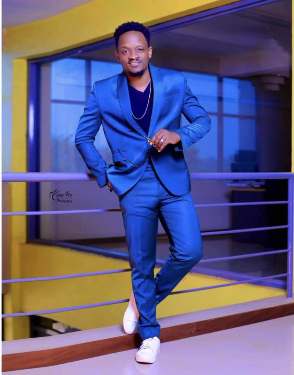 MagiconeTv's tweet photo. Jam101 with @calvinug
Music, Lifestyle & Edutainment,..
Tune In:- UBC TV & MAGIC 1 Tv
#Jam101 https://t.co/iqVYiXdjyP