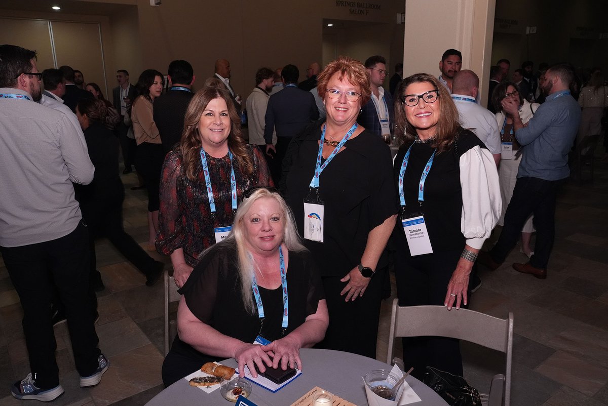 FoodShippers's tweet photo. Heading to Orlando, FL for the annual #FoodShippersOfAmerica Conference March 1-3?

👉Planning ahead makes all the difference. Here’s how to make the most of your #FSA2026 experience: https://t.co/QKoTaweWqM

#foodshippers #foodlogistics #foodchain #supplychain https://t.co/rALfDg26bT