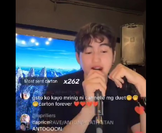 _gelica29's tweet image. ate lala is live on tiktok pero si anton ang kumakanta natatawa lang ako sa comments ksi puro most sent carmelle and carton🤎huhu ang lakas niyo talaga sa cv #Carton