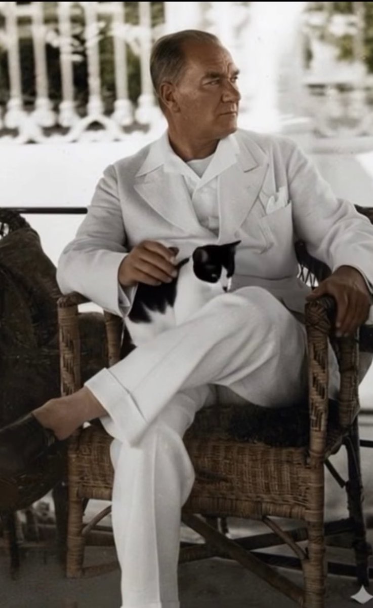 Seni sevmek, senin yolunda ilerlemek ne güzel şey Paşam! ❤️