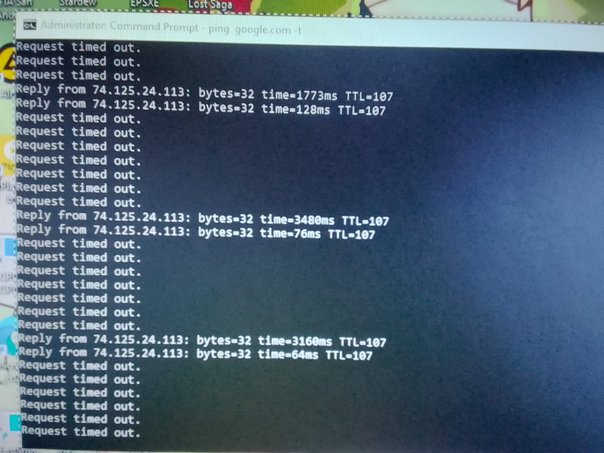 ZeedTheFox's tweet photo. Cuma Indosat doang yang bisa begini, sebangsat bangsatnya provider SE Indonesia keknya emg ini doang. Di komplain ga ngaruh juga ga ada perubahan sama sekali, udah dari jam 11 siang juga begini terus. Make wifi tetangga jadinya ni Indosat Anjing @CareIM3 https://t.co/4SBrPFifXH