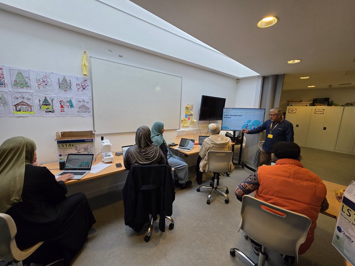 MossSide Social Stitching Group - UAchieve21 tweet media