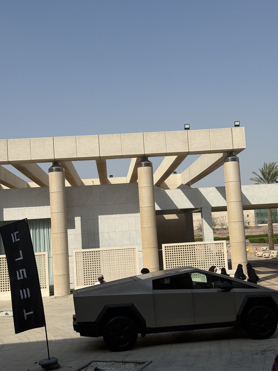 deemadwd's tweet photo. يوم ممتع!🫶🏻
#اليوم_الهندسي_والعمراني_٢٠٢٦ 
 #نكمل_بعض
#تعليم_بلا_حدود https://t.co/VvredsllfU