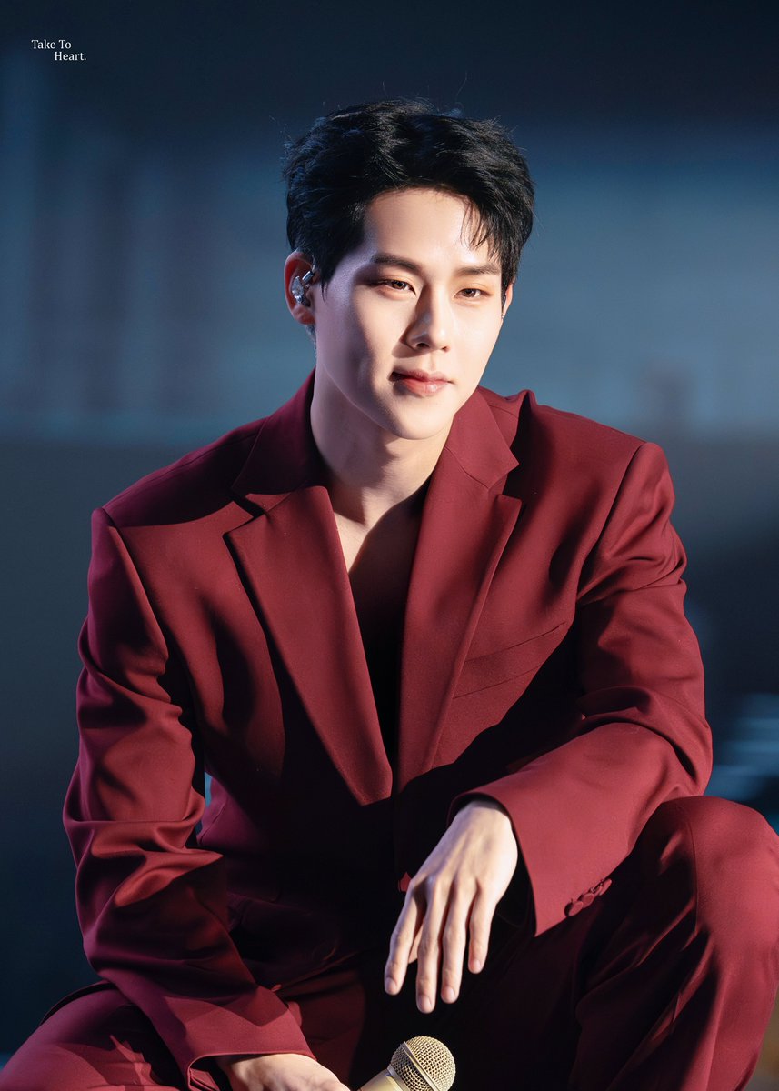 260201 2026 MONSTA X WORLD TOUR
[THE X : NEXUS] DAY3 Sound Check
여기저기서 비명이 난무하던 꾸꾸꾸데이
필승 포즈로 소녀들을 내려다보던 주헌님..
진짜 잘생겼다 엉엉 
#주헌 #JOOHONEY #몬스타엑스 #MONSTAX