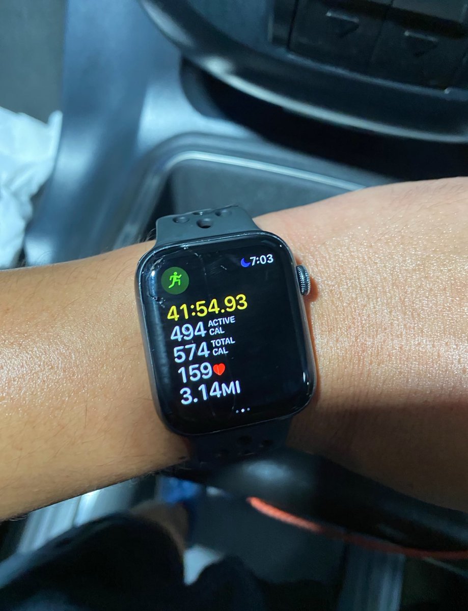 arbor_dude's tweet photo. Following yesterday’s shitty run, i learned i gotta start slow and build up speed when possible. Also learned I should run under a fan indoors cuz the whole body burns hot indoors 
Ran 3miles this morning, walked that .14 after mile 2 to catch breath.
3 today = 13.5 TOTAL https://t.co/2O7Ucy8VW6