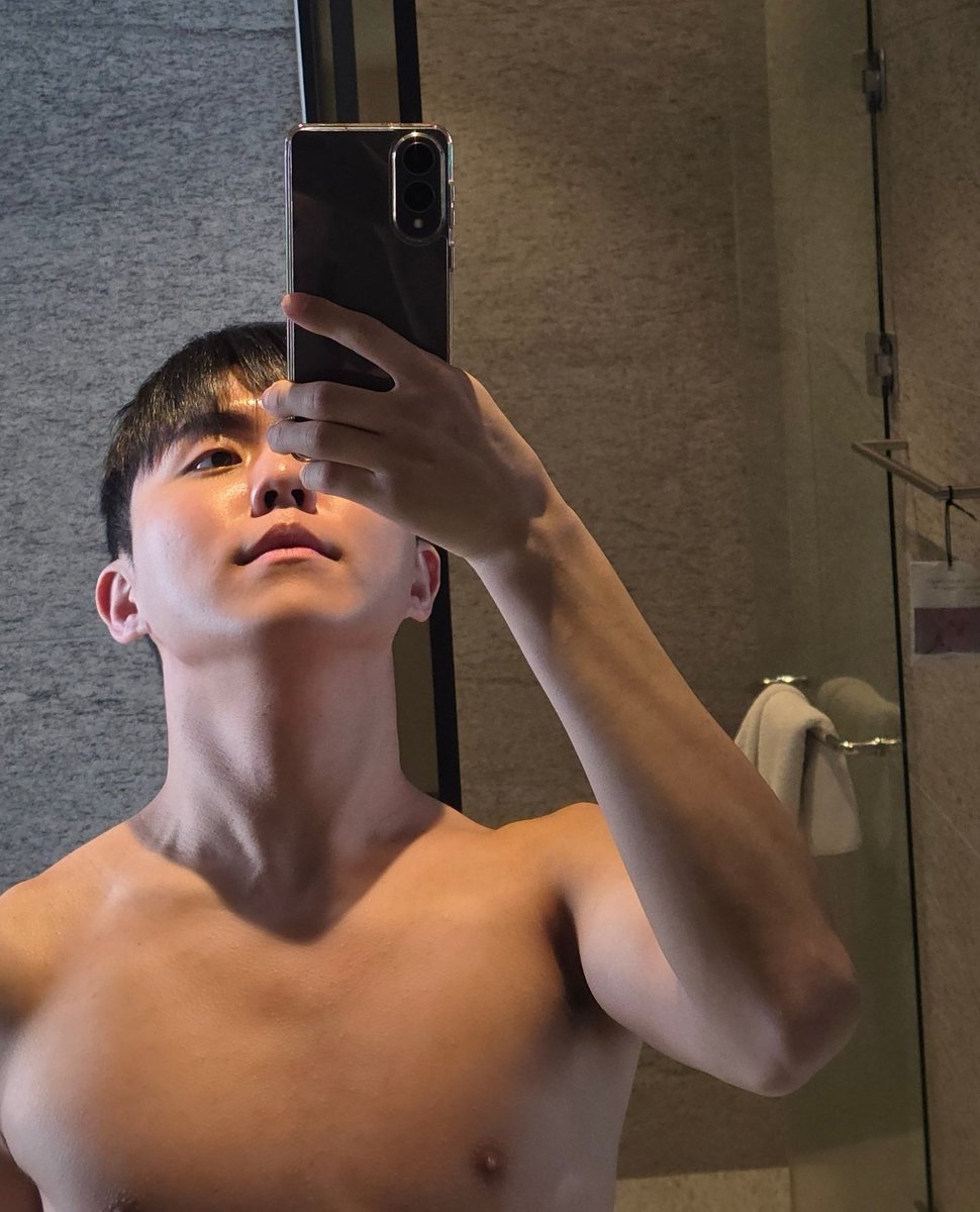GYundo_'s tweet photo. 오랜만에 https://t.co/aHWymcJN7R