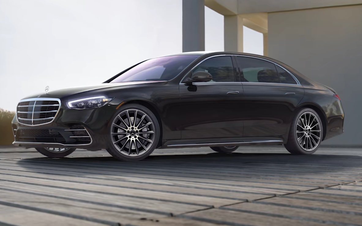 A measure of what matters.

#mercedesbenz #sclass #luxurycars