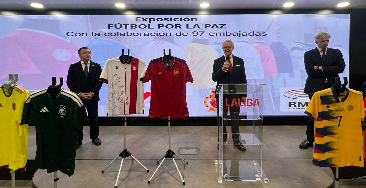 Diplomacia España tweet media