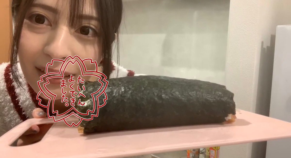 配信来てくれた方ありがとうございましたあ！恵方巻き作り方調べないで雰囲気で作ったら食べ方も間違えてボロカス言われたバカアホ‼️
ギフトとレイドありがとうございます😭🫶