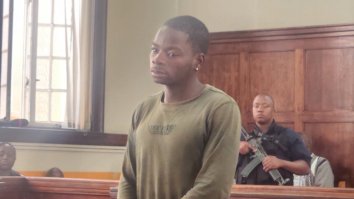 ChrisExcel102's tweet image. Botswana 🇧🇼 recorded only 5 murders last year and the killers are gone too 

In Botswana the mandate is clear 

You kill a person you get hanged so that you don’t do it again..

In SA you get granted 4 meals a day so you can gain enough energy to come back &amp;amp; kill more 😩