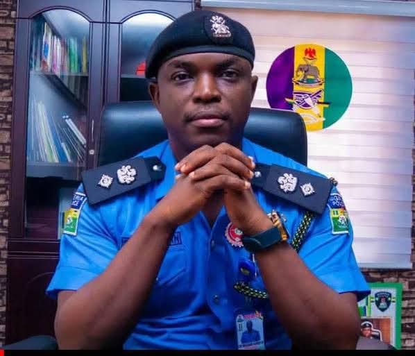 BREAKING: NPF elevates Badagry-born Benjamin Hundeyin  to the rank of Assistant Commissioner of Police. 

#CityMoodBadagry