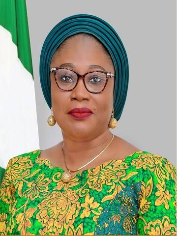 yfai_Africa's tweet photo. YFAI celebrates Dr. (Mrs.) Chinyere Akujiobi, Permanent Secretary, Federal Ministry of Livestock Development, on her birthday marked yesterday. We honour her visionary leadership, mentorship, and outstanding contributions to the livestock and apiculture sectors.abuja https://t.co/TxjCFlKdWT
