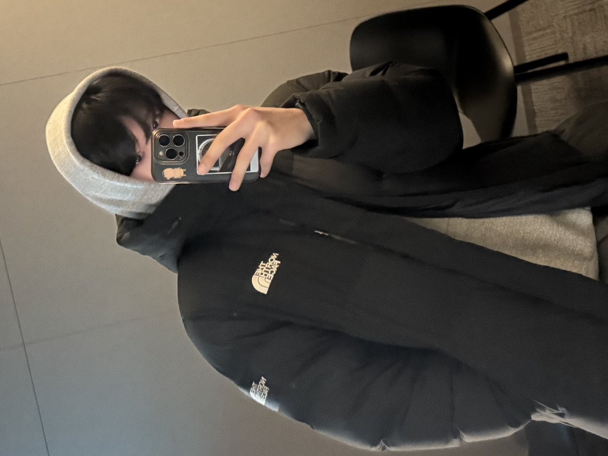 areucandy's tweet image. 느끼자