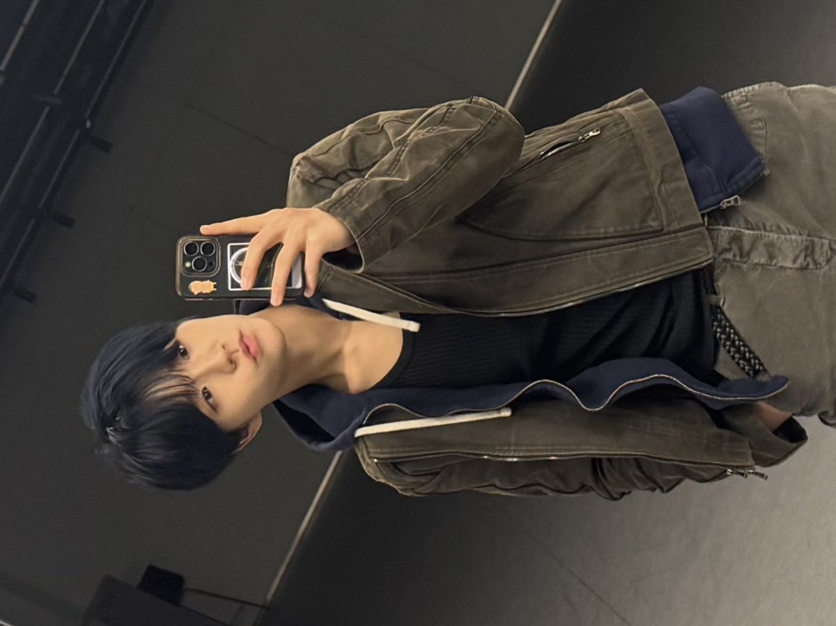 areucandy's tweet image. 느끼자