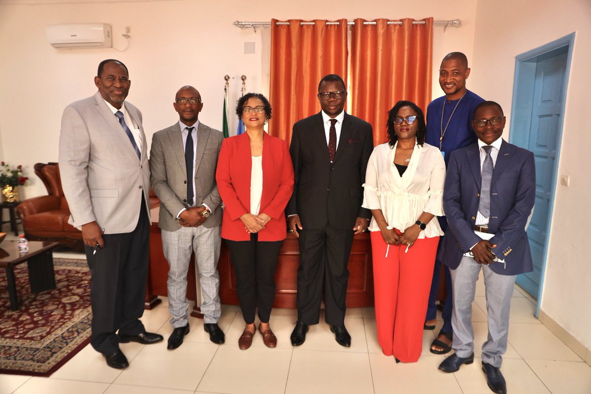 OMSCongo's tweet image. Échanges ce 03.2.2026 entre le Représentant de l’@OMSCongo &amp;amp; la Représentante résidente de la @Banquemondiale 🤝.
Discussions axées sur le leadership de l’OMS en #santé et perspectives collaboratº pour placer la santé au cœur du développement et concrétiser vision #santépourtous.