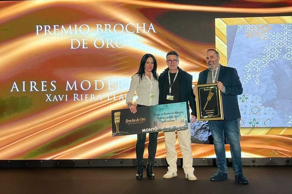 revistaconstr's tweet photo. 🎨 Sector | Pinturas Montó celebra los Premios Brochas de Oro y pone en valor el talento de los profesionales de la pintura.

👉 Descubre más:https://t.co/2xSBZs1ijX
#BrochasDeOro #PinturasMONTÓ https://t.co/MWg9R3ikep
