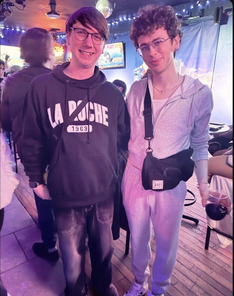 Ricky_George3's tweet photo. So awesome getting to meet one of my favorite performers last night! @lydiabkollins !!! They are so talented in all they do! Thank you for being so kind and a light in our Pittsburgh community! https://t.co/EvAs2Wfg1d