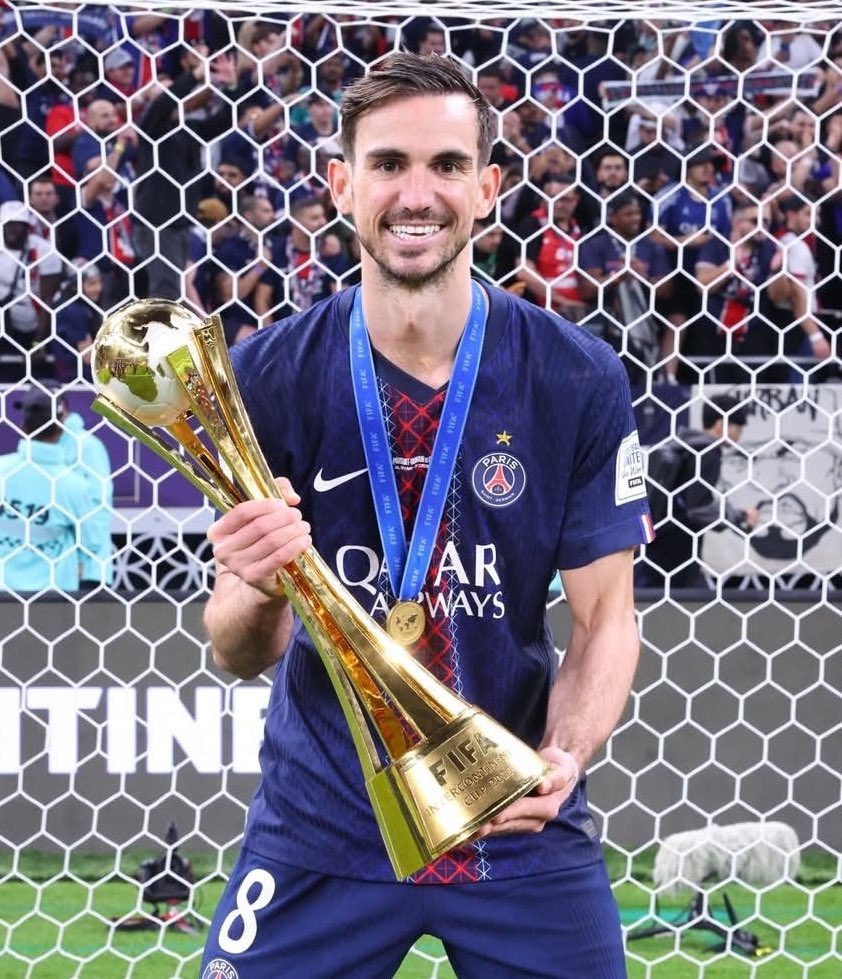 atavratpitbull's tweet image. Bu adamı alırsak psikolojik üstünlük bize geçer. Herkes taga yapıştırsın
 #FabianRuizCimboma