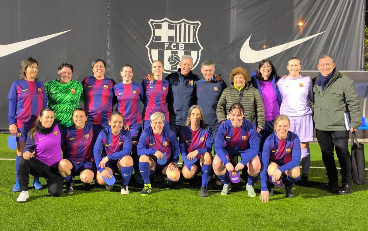 FCBjugadors's tweet photo. 🔵 🔴 Primer partit del 2026 i Primera victòria✌️ 

AJ FCB Femení - Veteranes FC Cardedeu (6-1)

Més detalls 👉  https://t.co/2FbBlDKcN9 

#seguimenjoc https://t.co/32m6YBs9sR