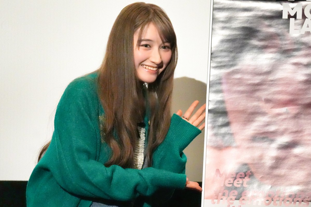 plumedbird's tweet photo. 2月3日の麻鈴ちゃん。
映画館のページにはまだ記載されていませんが、司会の方からは、2月24日（火）アップフロント吉祥寺での舞台挨拶に麻鈴ちゃんも登壇予定とアナウンスがありました。
#日髙麻鈴 
#12月の雨の日 https://t.co/rMyTPBint3